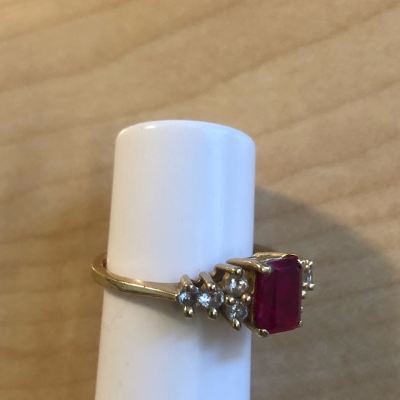 14 karat ruby ring - Picture 2 of 3